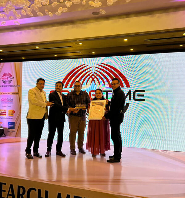 Dr. Arimeeta Chakraverty 5 Recognized for excellence in Dental Implants, Smile Makeovers, and Advanced Cosmetic Dentistry.